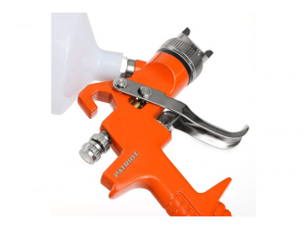 Пневмокраскораспылитель PATRIOT HVLP 1,4A верхний бачок 0,6л, сопло 1,4мм, 130л/мин, быстросъем 1/4"  830901017