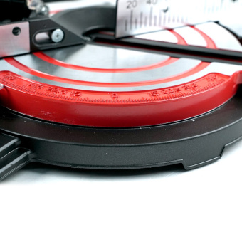 Пила торцовочная TEH TMS21015