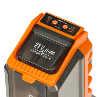 Насос аккум. погружной DAEWOO DHP 2021Li SET (21В, 2000л/час, подача20м, глуб. погр.1,8м, АКБ 5Ач+ЗУ