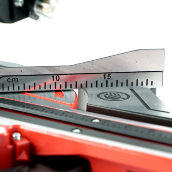 Пила торцовочная TEH TMS21018S