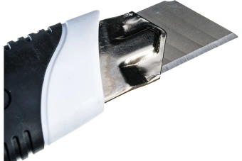 Нож со сменным лезвием Монтажник 25мм, обрезиненный, ABS+TPR 600508