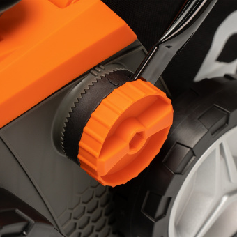 Скарификатор аккумуляторный DAEWOO с АКБ и ЗУ DSC 3842Li SET