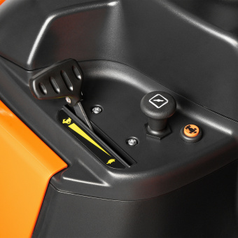 Садовый райдер (Трактор) DLT 98 HV DAEWOO