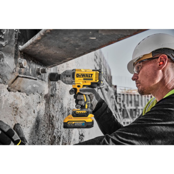 Гайковерт DeWalt DCF 900N